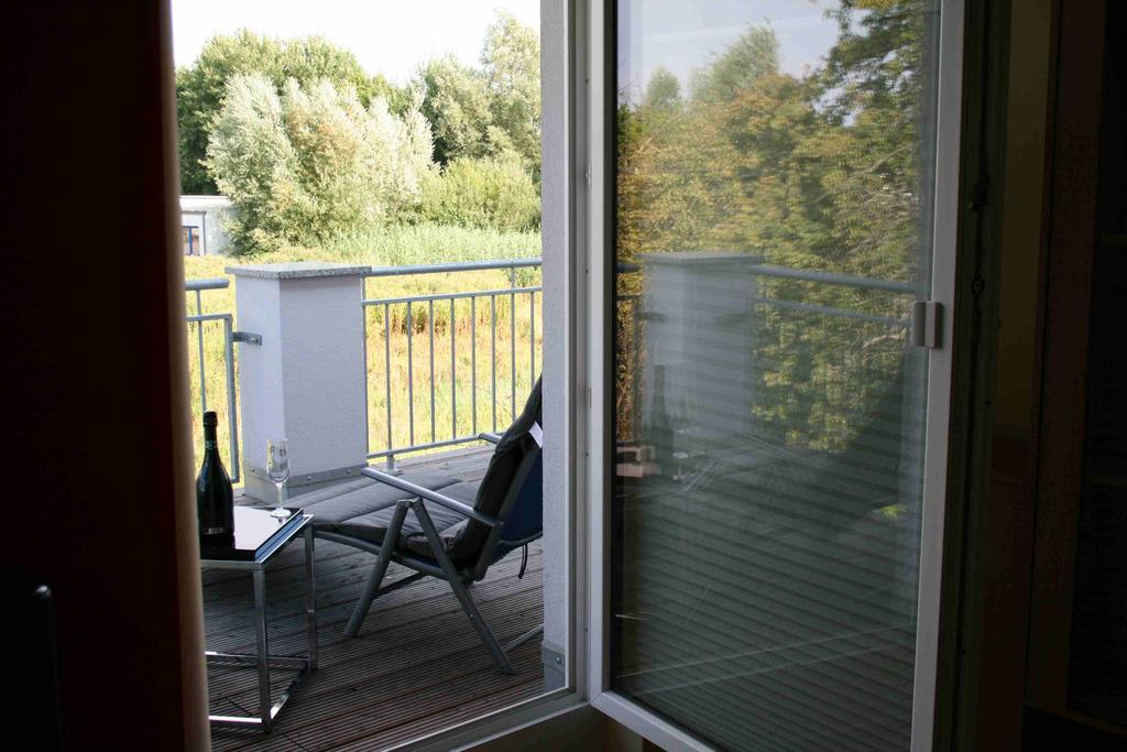Uebernachtung Bei Michael - Ferienwohnung Rostock Eksteriør billede